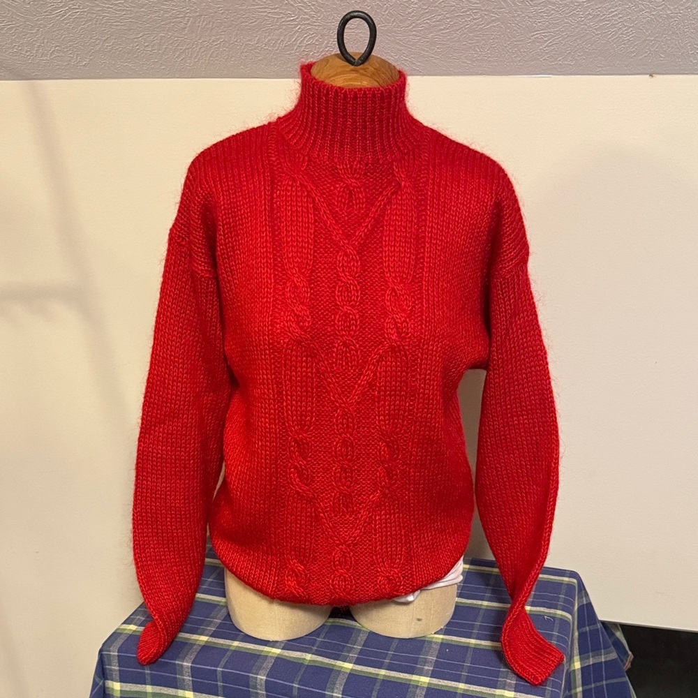 Vintage red cable knit mock neck mohair blend sweater size small